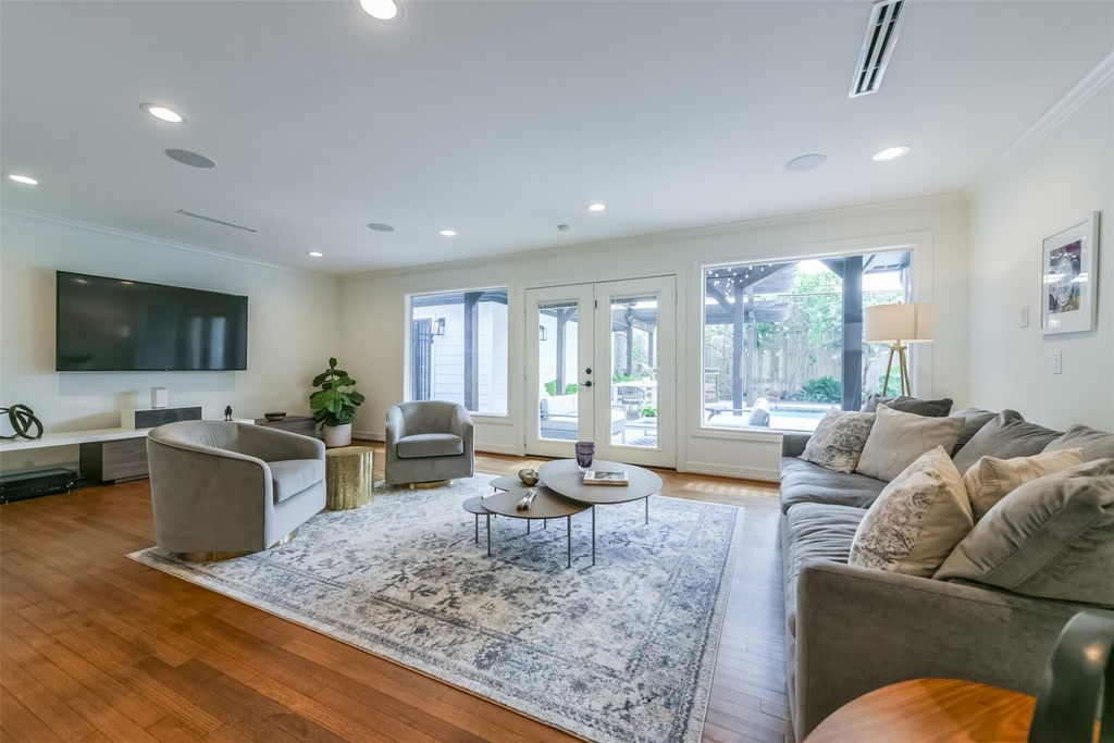 2415 Stoney Brook Drive - Photo 7