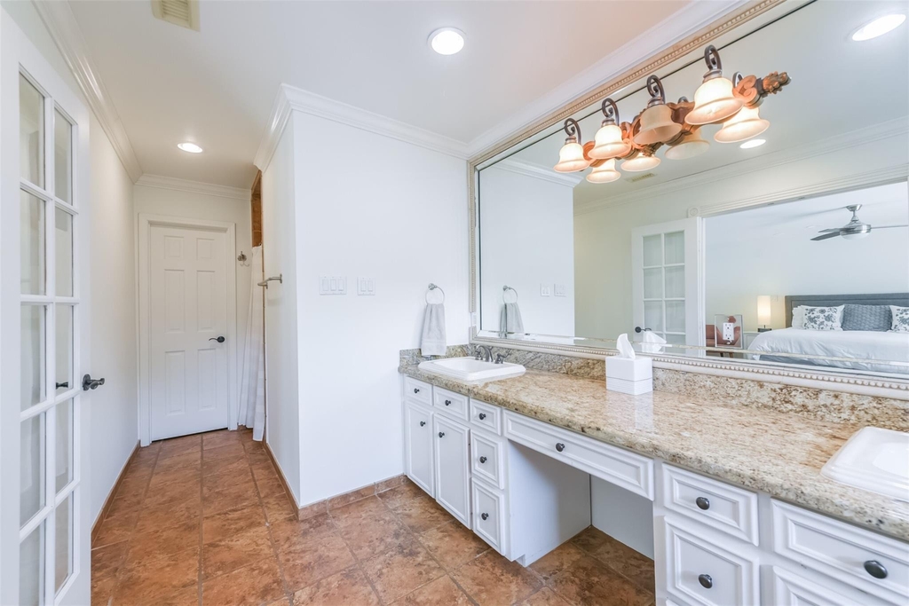 2415 Stoney Brook Drive - Photo 18