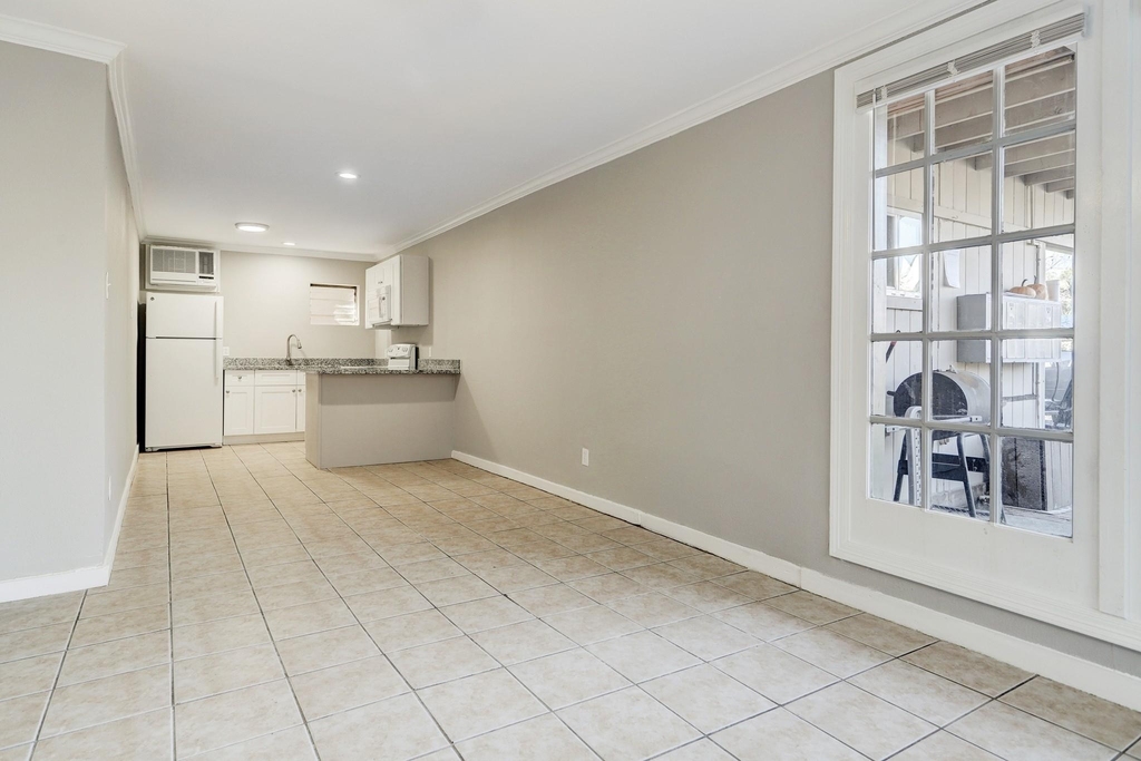 2013 Colquitt Street - Photo 4