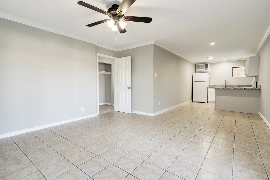 2013 Colquitt Street - Photo 3