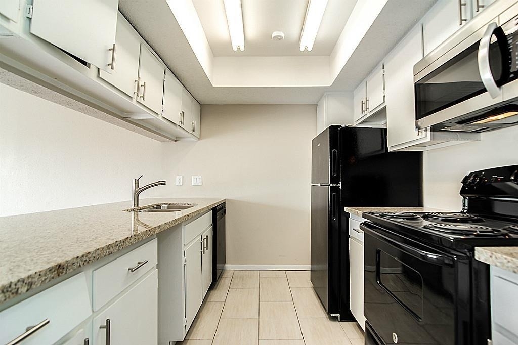 2818 S Bartell Drive - Photo 6