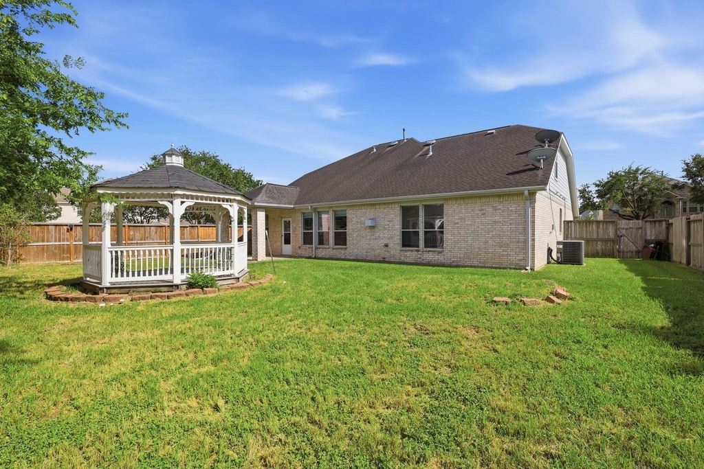15902 Emerald Briar Lane - Photo 23