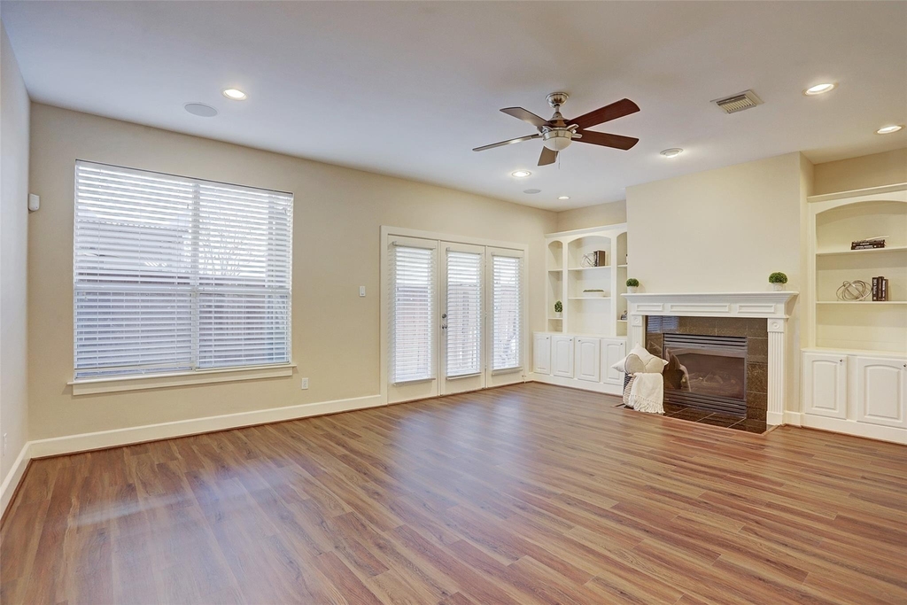 5300 Feagan Street - Photo 7