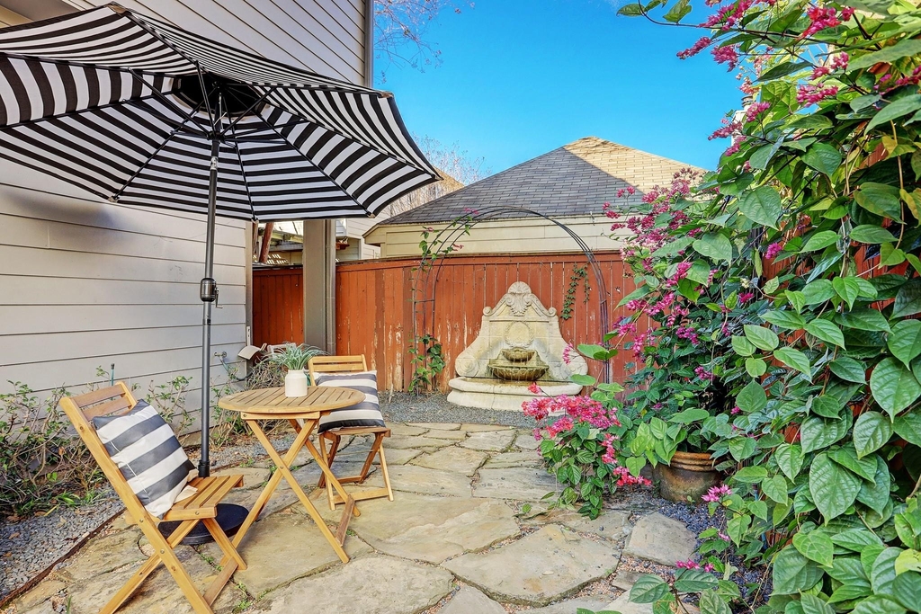 5300 Feagan Street - Photo 20
