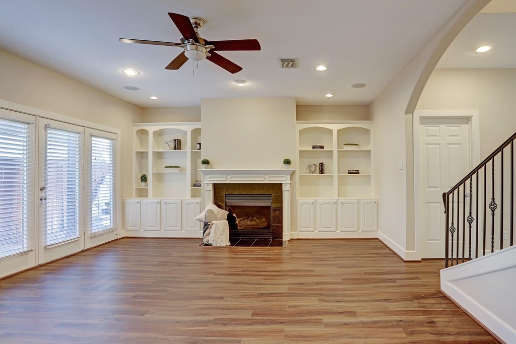 5300 Feagan Street - Photo 3