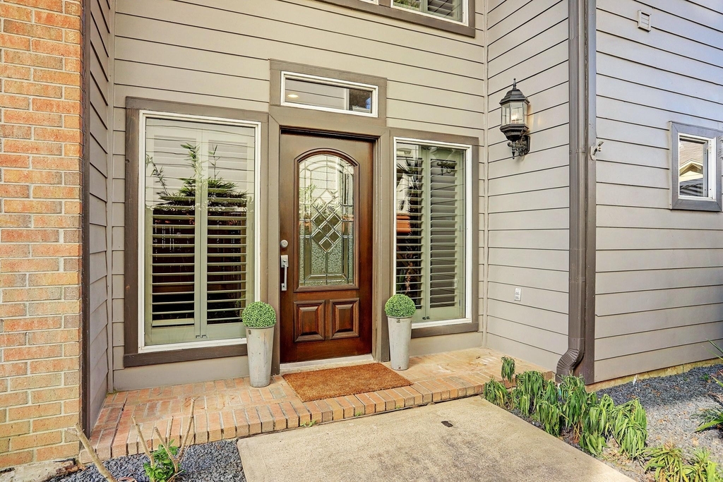 5300 Feagan Street - Photo 2