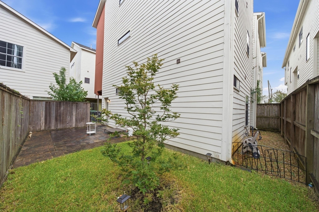 4314 Spencer Street - Photo 21