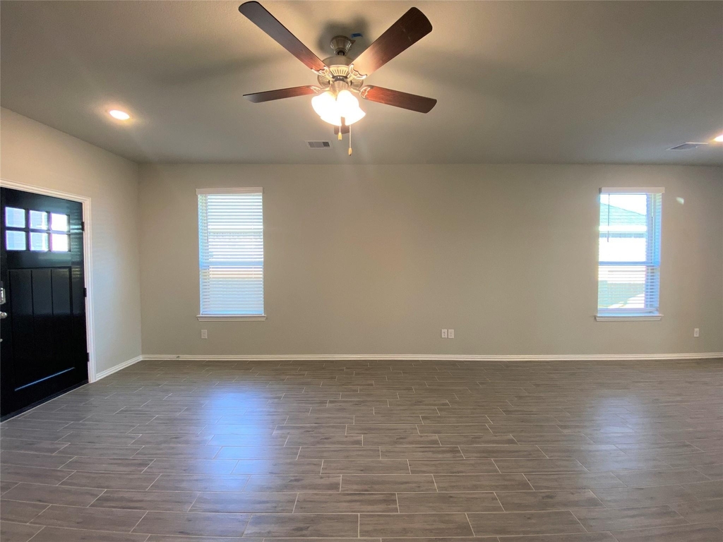 31311 Conover Drive - Photo 2