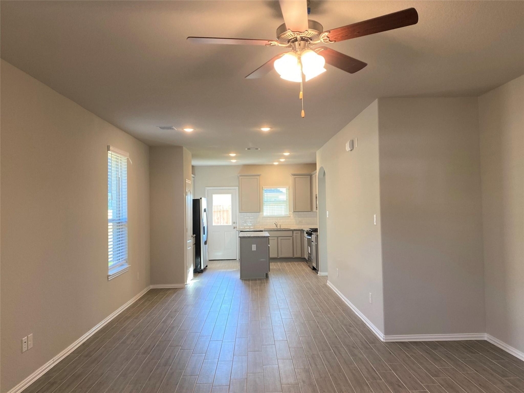 31311 Conover Drive - Photo 4