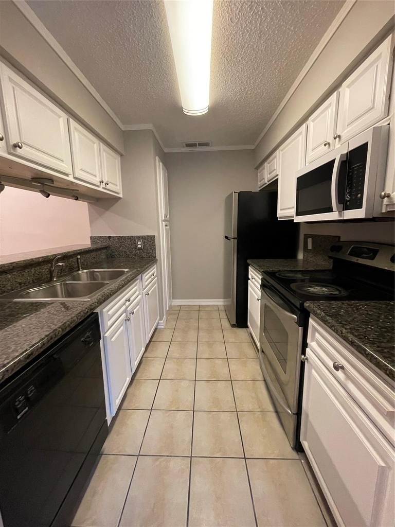 6601 Sands Point Drive - Photo 5
