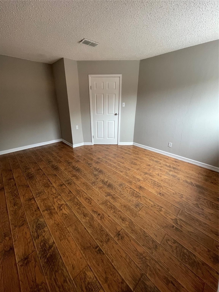 6601 Sands Point Drive - Photo 6