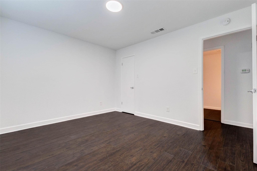 8100 Cambridge Street - Photo 24