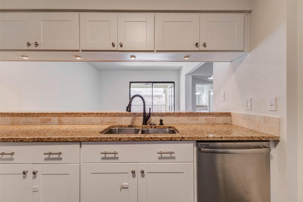 8100 Cambridge Street - Photo 14