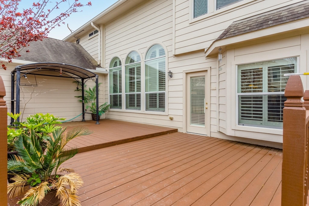 3107 Rosholt Drive - Photo 39
