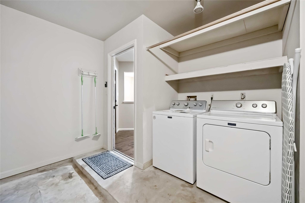 5418 Roserock Lane - Photo 27