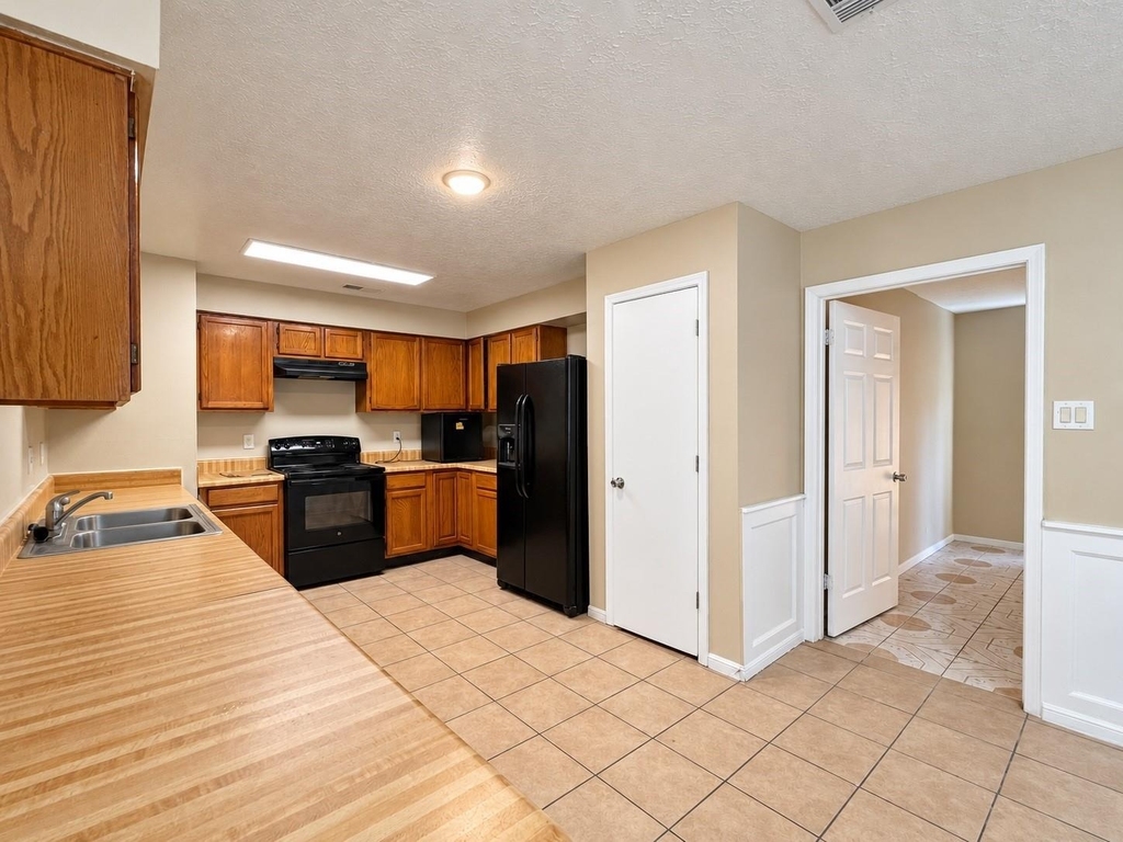 11314 Gracechurch Drive - Photo 3