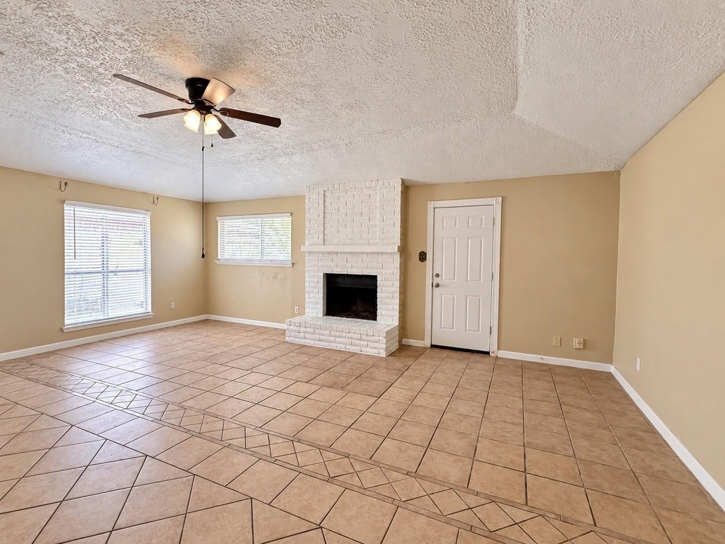 11314 Gracechurch Drive - Photo 2