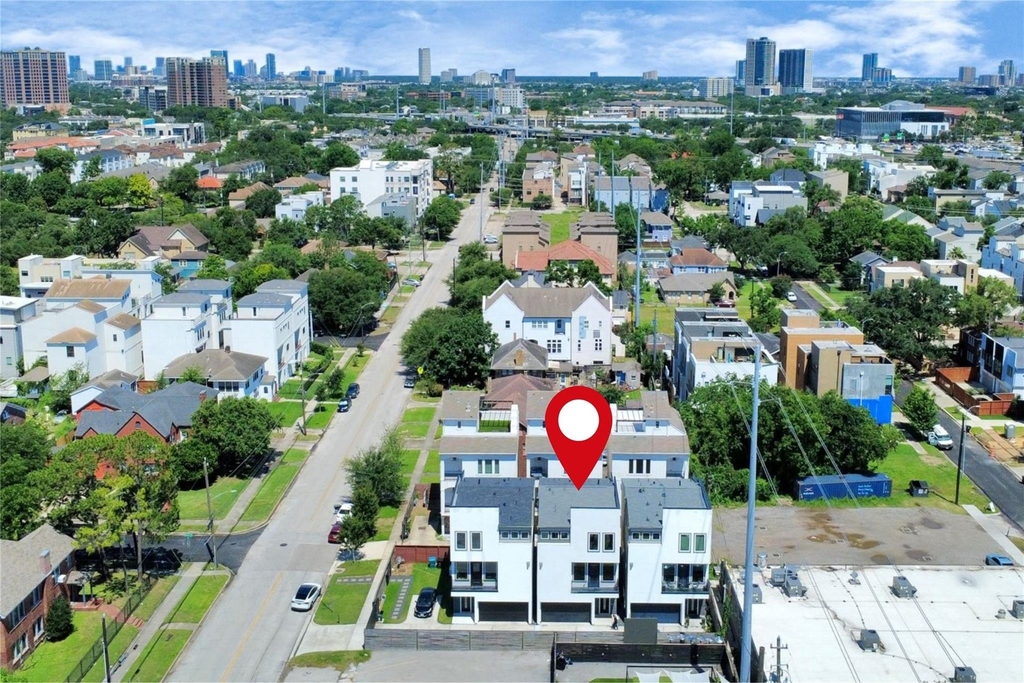 1805 Blodgett Street - Photo 1