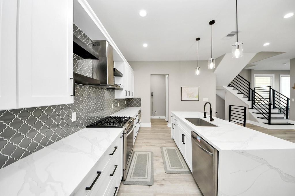1805 Blodgett Street - Photo 9