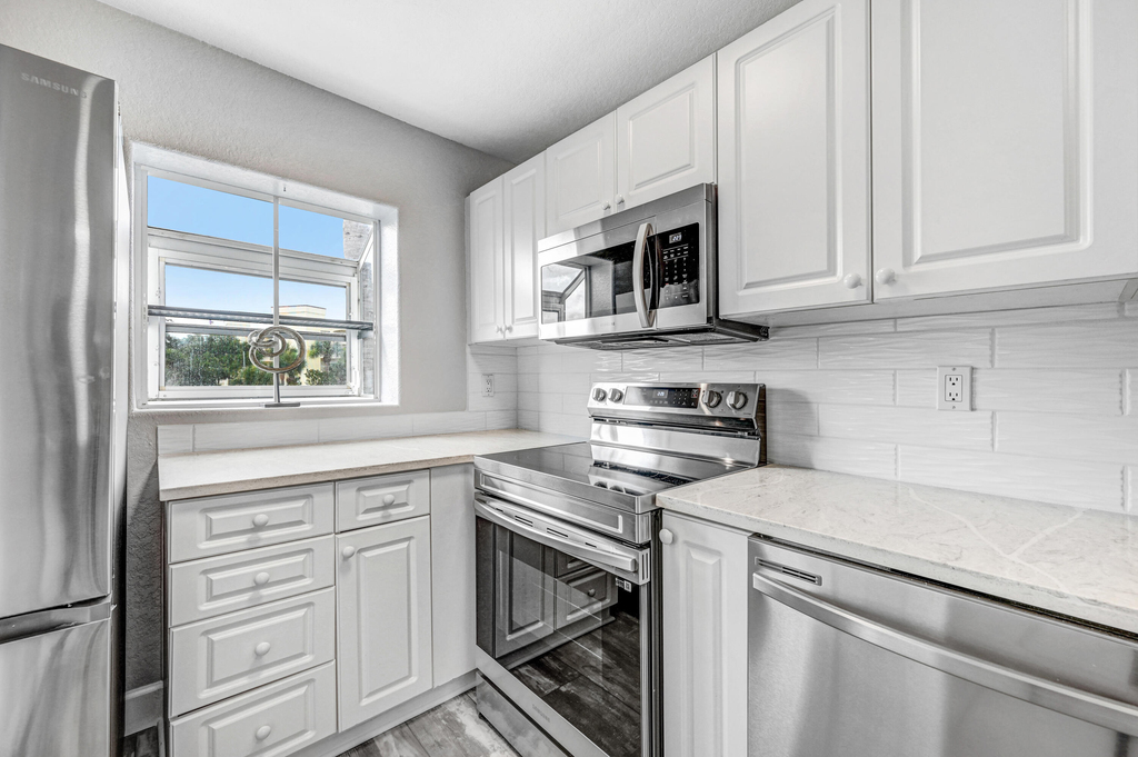 435 Ocean Park Lane - Photo 8