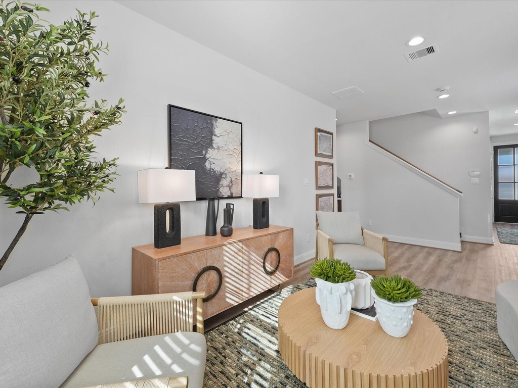 9217 Washington Heights - Photo 9
