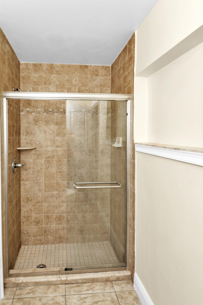 558 Oxford Avenue - Photo 27
