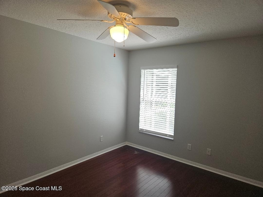 911 Wood Creek Drive - Photo 16