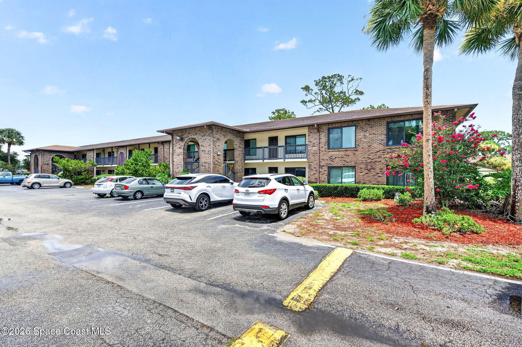 1515 Huntington Lane - Photo 1