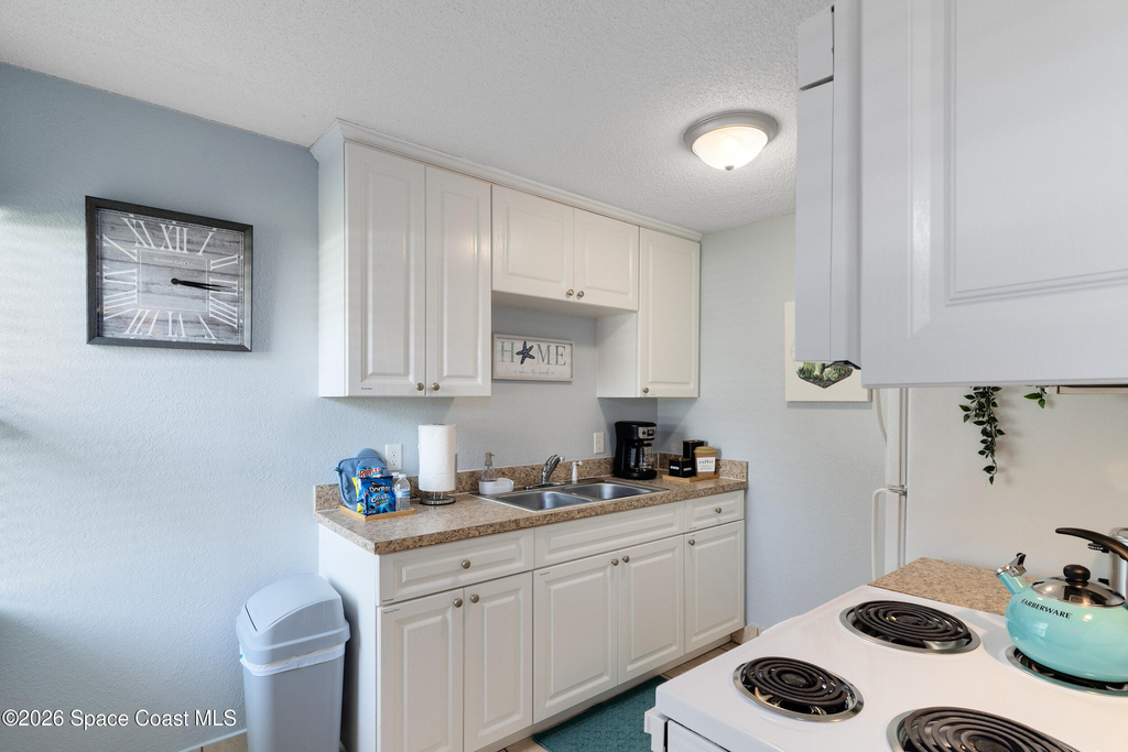 1031 Park Drive - Photo 5
