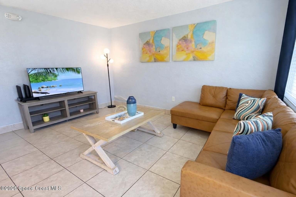 1031 Park Drive - Photo 2