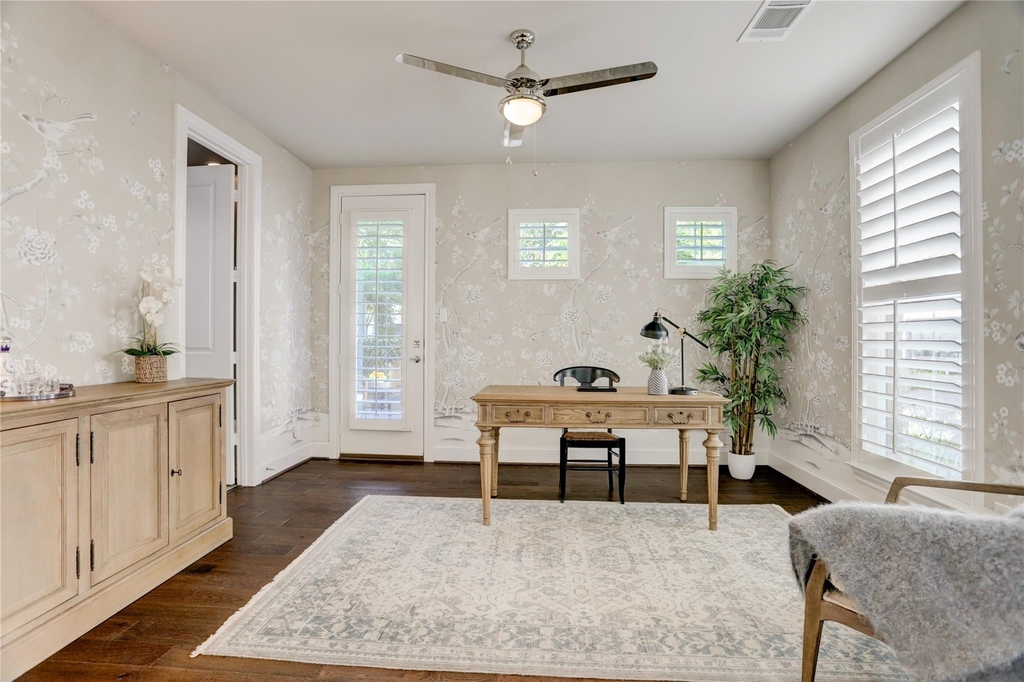 620 Delano Street - Photo 4