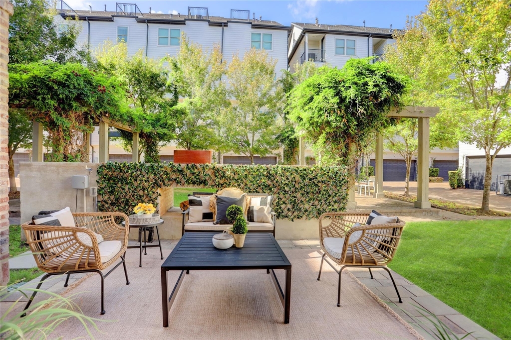 620 Delano Street - Photo 26
