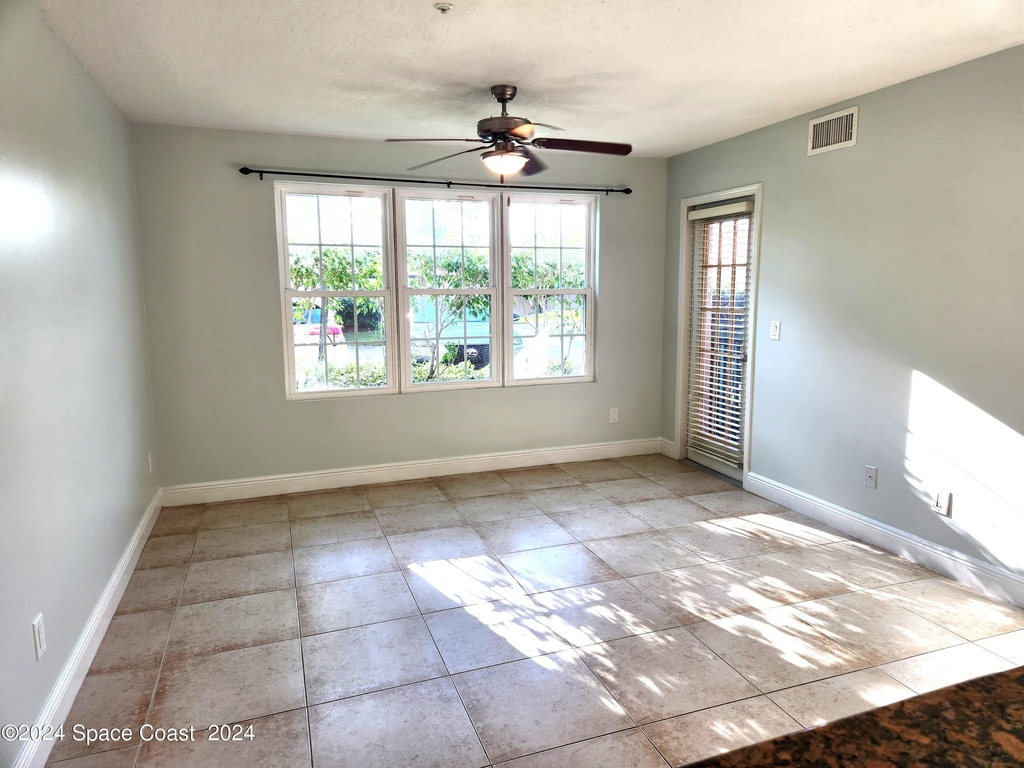 7667 N Wickham Road - Photo 7