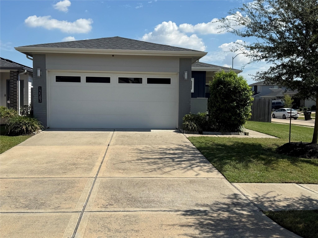 12583 Fleet River Road - Photo 0