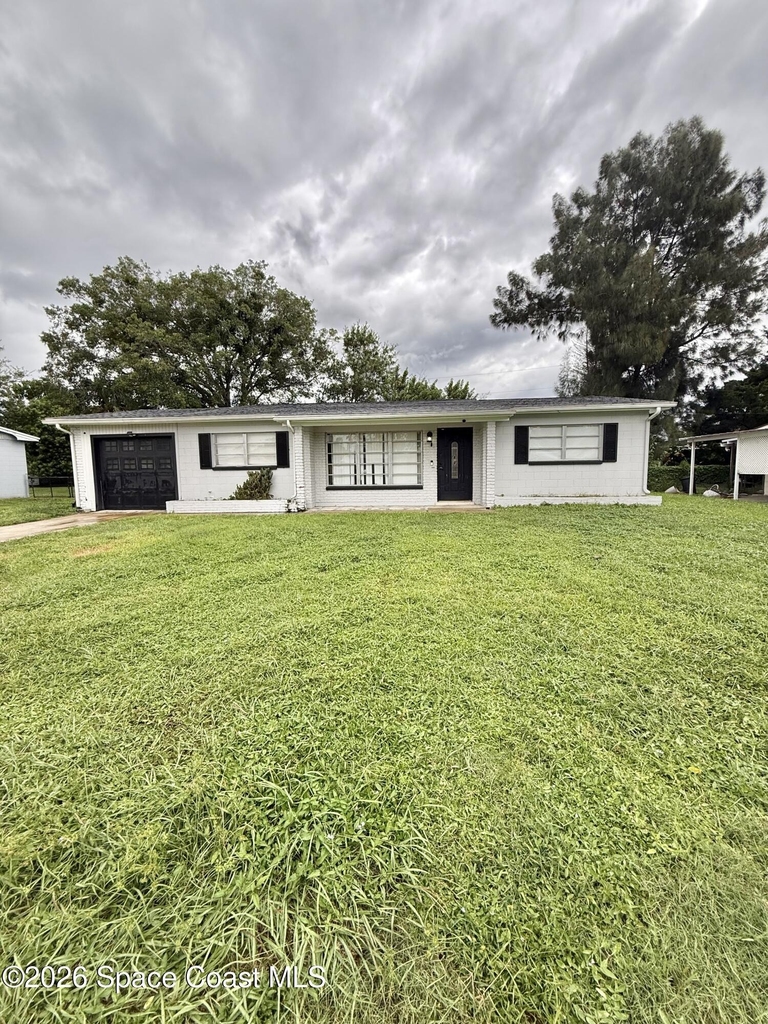 974 Poinsetta Street - Photo 0