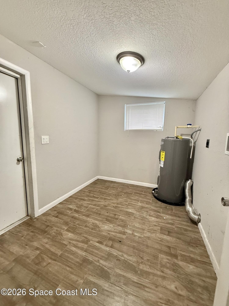 974 Poinsetta Street - Photo 13