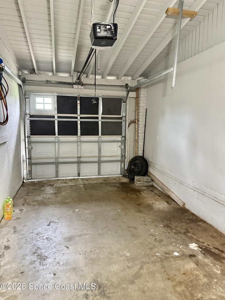 974 Poinsetta Street - Photo 17