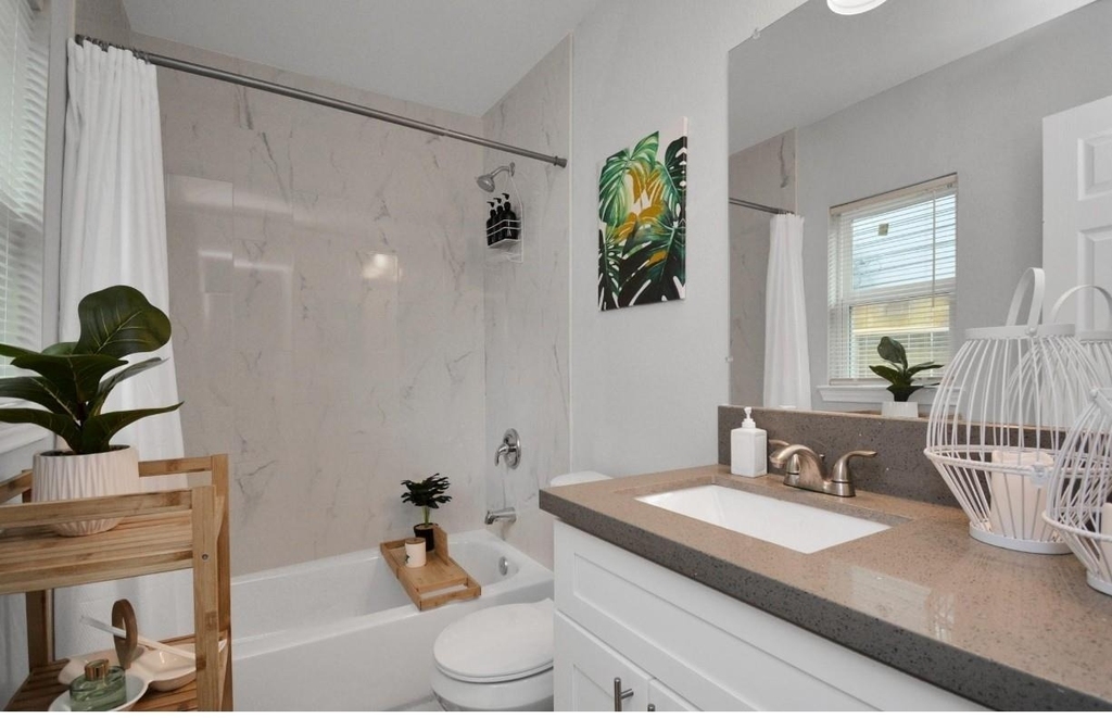 5410 Bataan Road - Photo 9