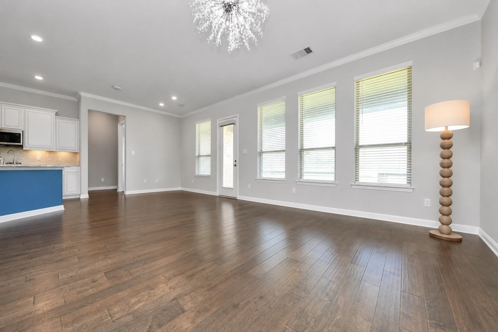 3615 Pasteur Lane - Photo 8