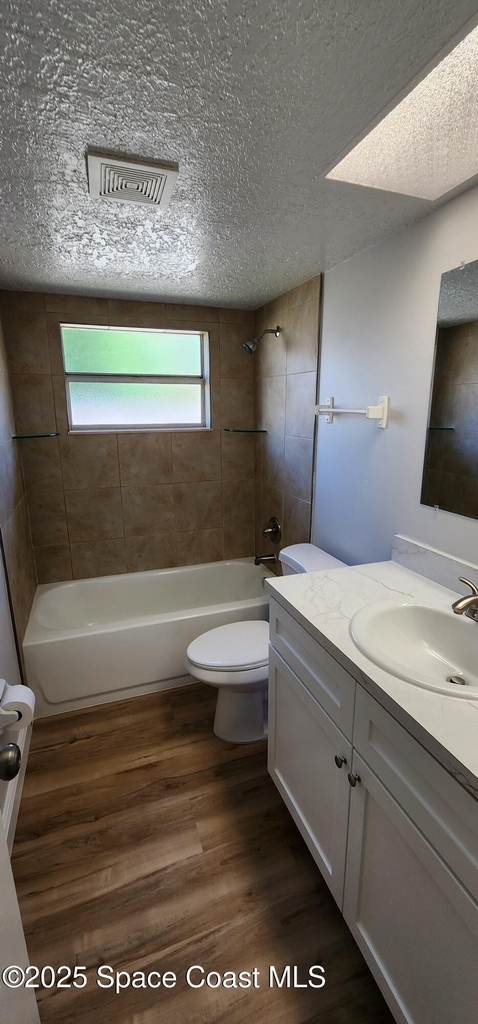 924 Kings Post Road - Photo 18