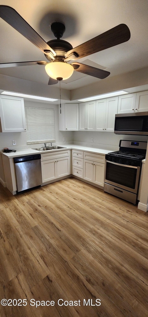 924 Kings Post Road - Photo 9