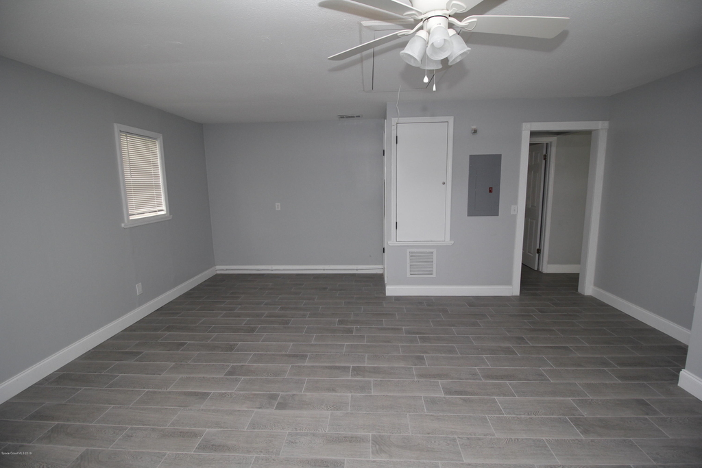 943 Dateland Road Se - Photo 5