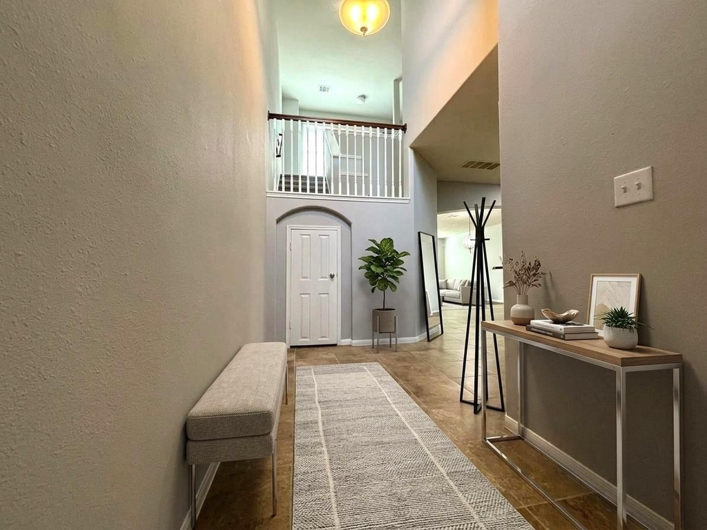 8415 Sunset Loch Drive - Photo 4