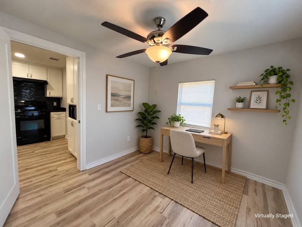 407 1/2 Walton Street - Photo 1