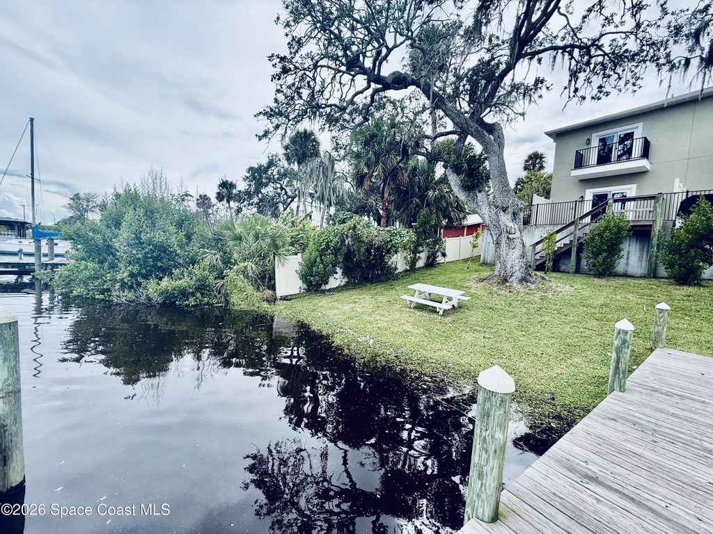 823 Paddleboard Court - Photo 28