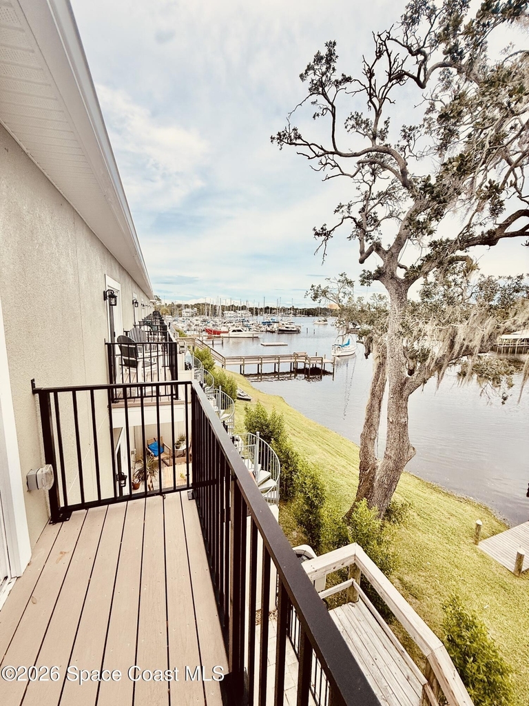 823 Paddleboard Court - Photo 43