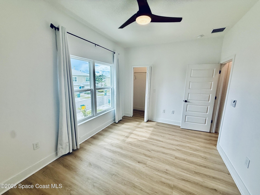 823 Paddleboard Court - Photo 46