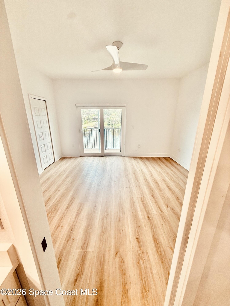 823 Paddleboard Court - Photo 37