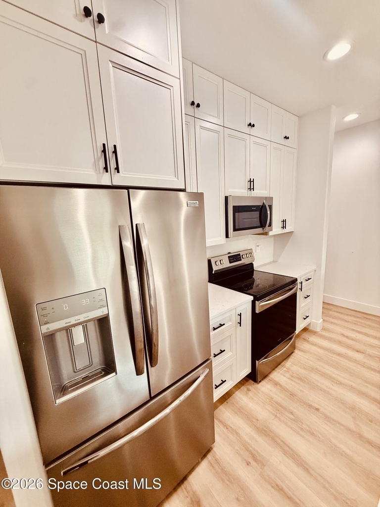 823 Paddleboard Court - Photo 12