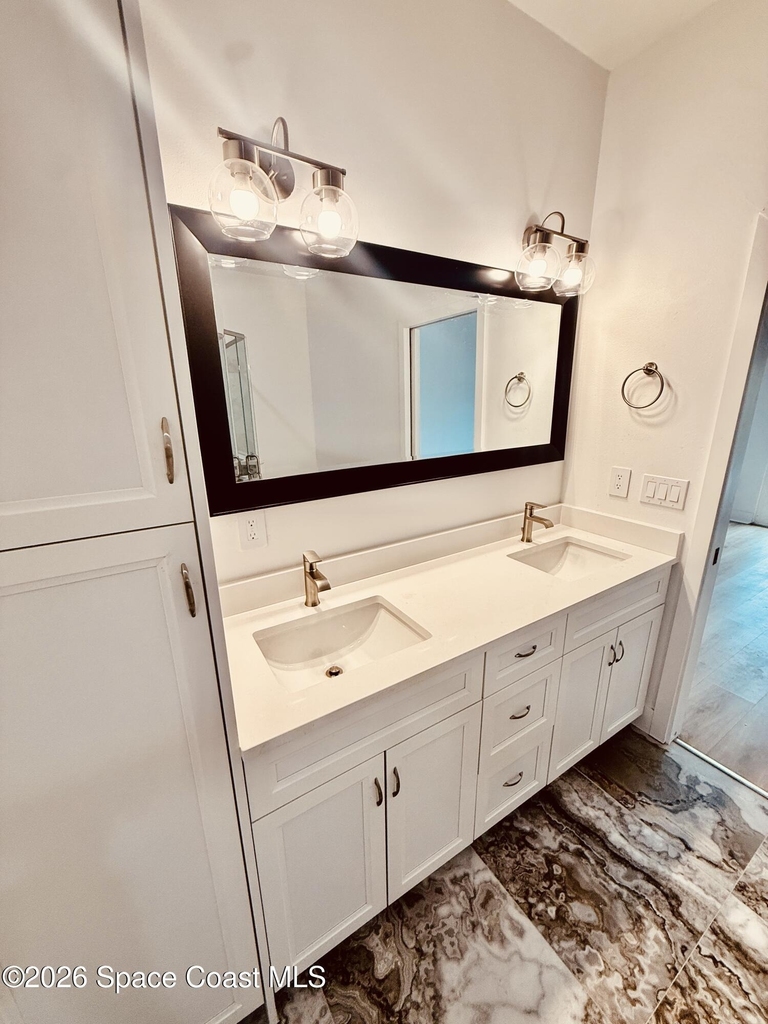 823 Paddleboard Court - Photo 36